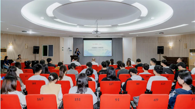 校园招聘宣讲会 (1).jpg